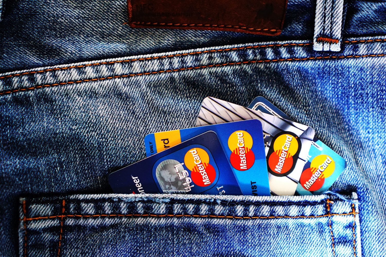 Why you should be using a credit card instead of a debit card